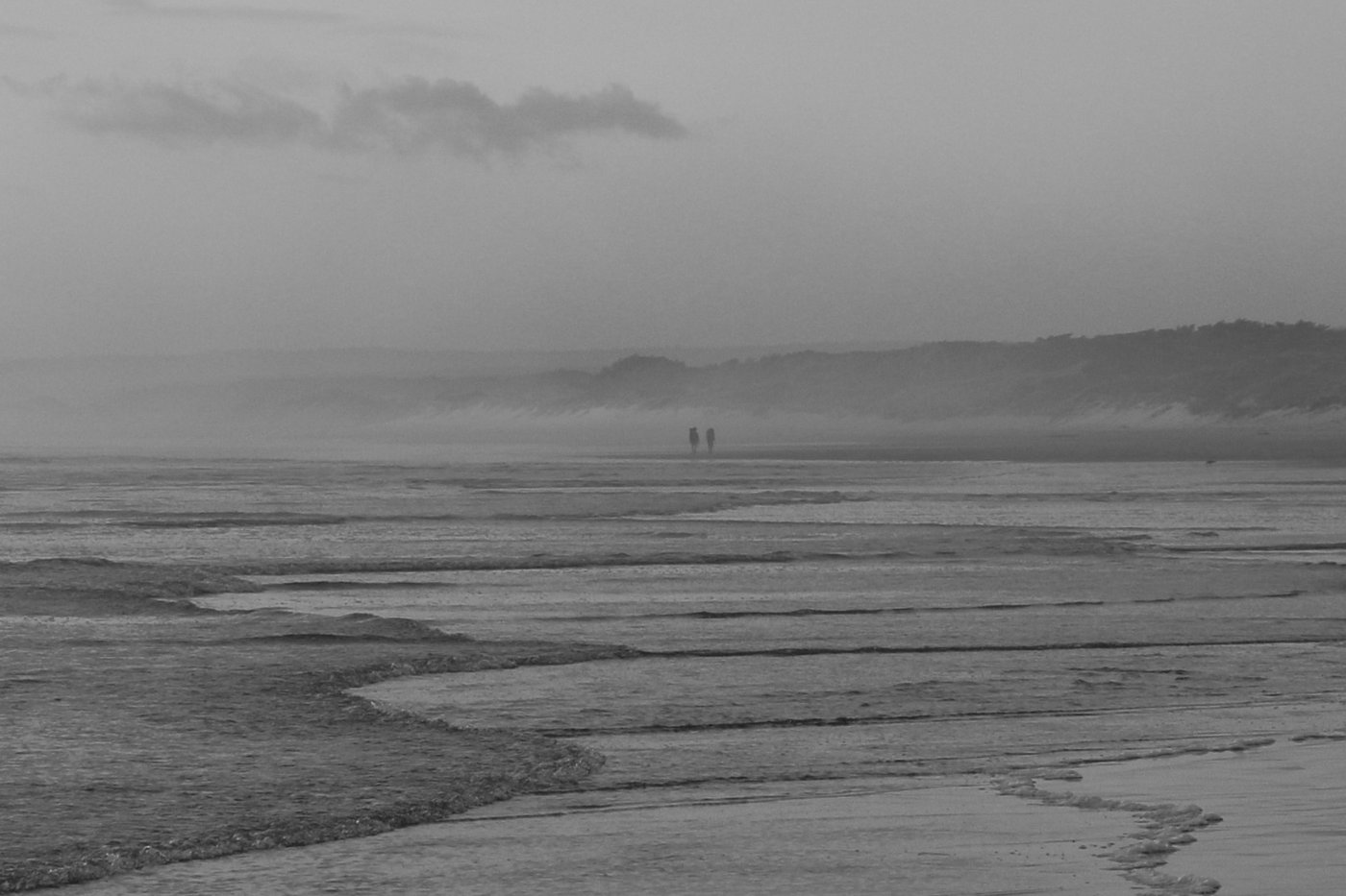 Two hikers, Mitch and Olaf, walk 90 mile beach. Aotearoa